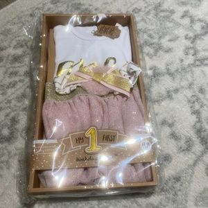 Baby girl first birthday outfit